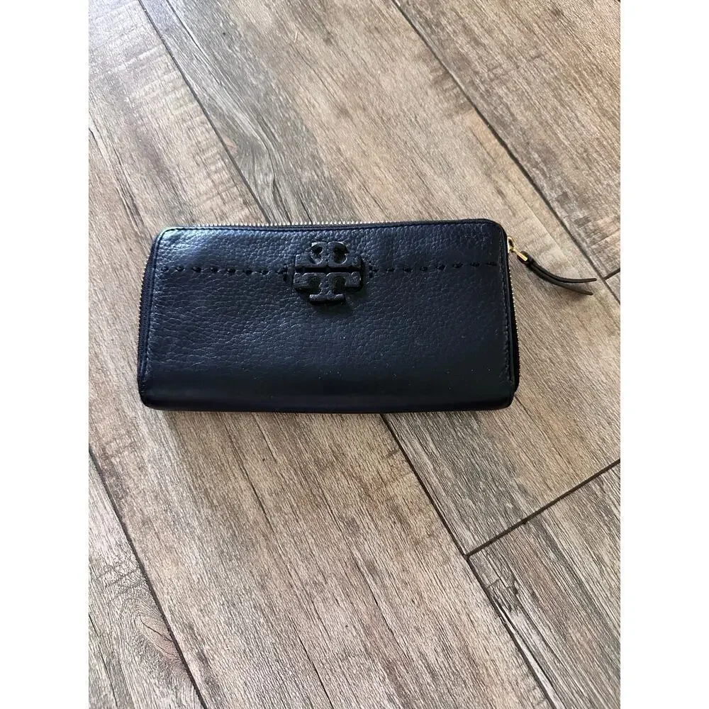 Tory Burch Women's Black Leather McGraw Zip Continental Wallet